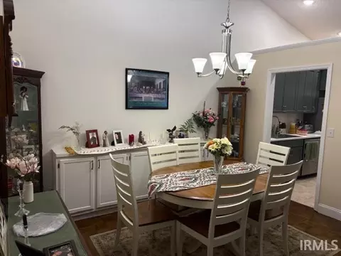 Dining - 706 E Pepperridge Dr, Bloomington, IN 47401 photo 4 of 4