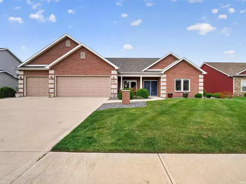 8781 Alamasa Pl, Fort Wayne, IN 46835