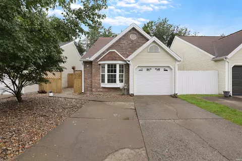 1701 Greencastle Dr, Evansville, IN 47715