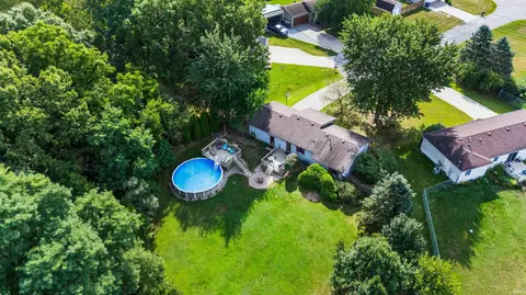 View/Area - 53261 Spring Ct, Granger, IN 46530 photo 2 of 5