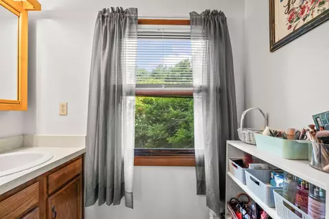 Bath - 53261 Spring Ct, Granger, IN 46530 photo 2 of 4