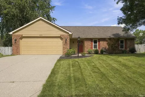 2218 Foxboro Dr, Fort Wayne, IN 46818