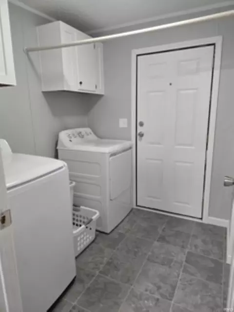 610 S Third St, Dugger, IN 47848 photo 11