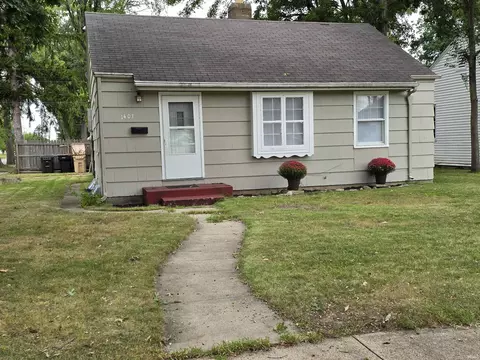 1403 E Sorin St, South Bend, IN 46617
