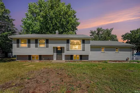 2637 Frances Ave, Elkhart, IN 46517