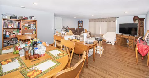 Dining - 3820 S 1175 E, Lagrange, IN 46761 photo 3 of 3