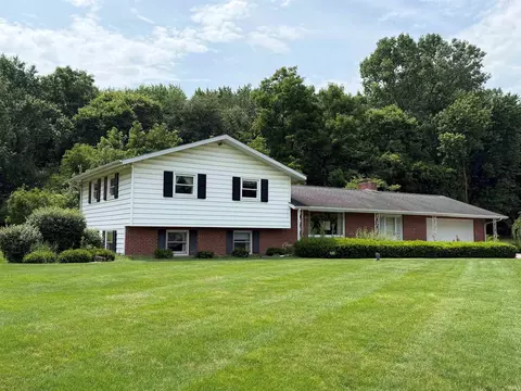 58553 Ardmore Dr, Elkhart, IN 46517