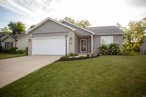 2097 Laurelwood Dr, Warsaw, IN 46580