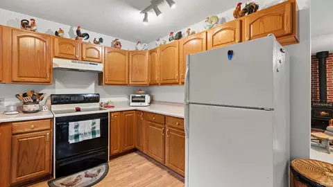 Kitchen - 1672 Blue Spring Caverns Rd, Bedford, IN 47421 photo 4 of 4