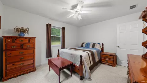 Bedroom - 1672 Blue Spring Caverns Rd, Bedford, IN 47421 photo 4 of 5