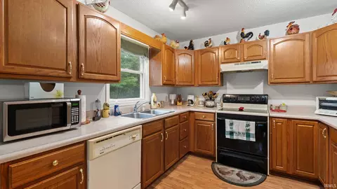 Kitchen - 1672 Blue Spring Caverns Rd, Bedford, IN 47421 photo 3 of 4