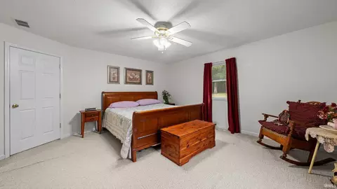 Bedroom - 1672 Blue Spring Caverns Rd, Bedford, IN 47421 photo 2 of 5
