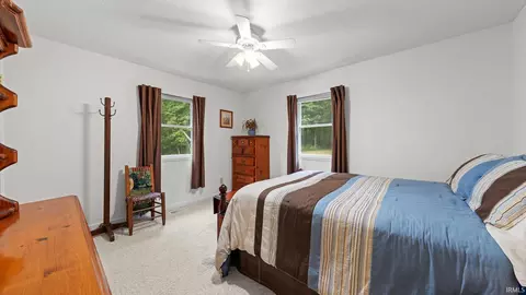 Bedroom - 1672 Blue Spring Caverns Rd, Bedford, IN 47421 photo 3 of 5