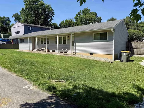 2310 S Rogers St, Bloomington, IN 47403