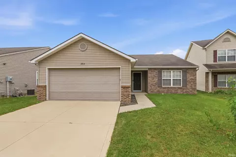 3814 Stanton Hall Pkwy, Fort Wayne, IN 46815