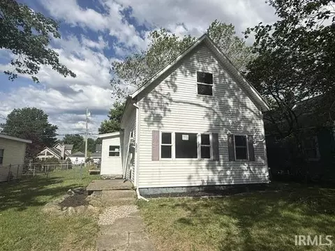 1211 N Michigan St, Plymouth, IN 46563
