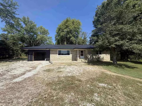 9462 E State Road 70 Hwy, Evanston, IN 47531