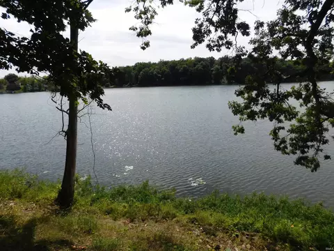 9475 E Promontory Point Dr, Syracuse, IN 46567 photo 22