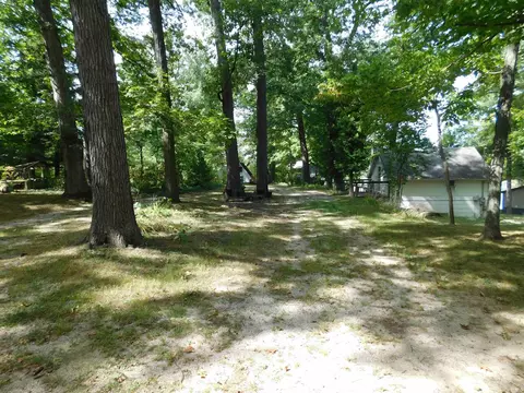 9475 E Promontory Point Dr, Syracuse, IN 46567 photo 14