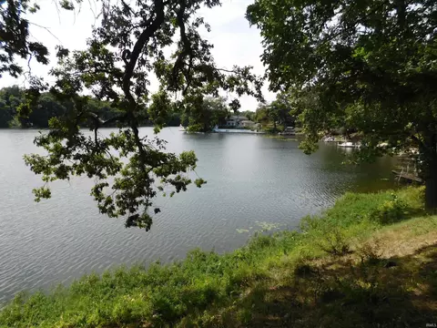 9475 E Promontory Point Dr, Syracuse, IN 46567 photo 23
