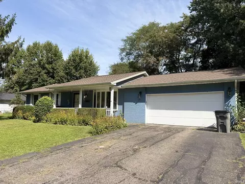 2006 E Wade Rd, Warsaw, IN 46580