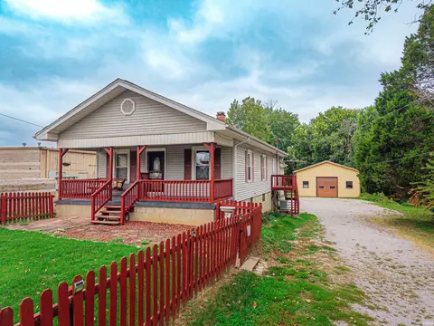 3208 N Saint Joseph Ave, Evansville, IN 47712