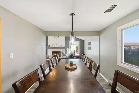 Dining - 2000 Maple Ln, Garrett, IN 46738 photo 1 of 2