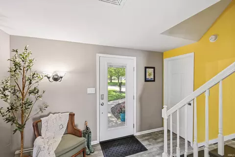 Entry Way - 2000 Maple Ln, Garrett, IN 46738 photo 1 of 2