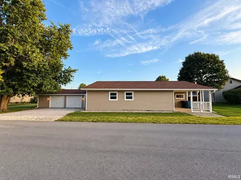 312 E North C St, Gas City, IN 46933