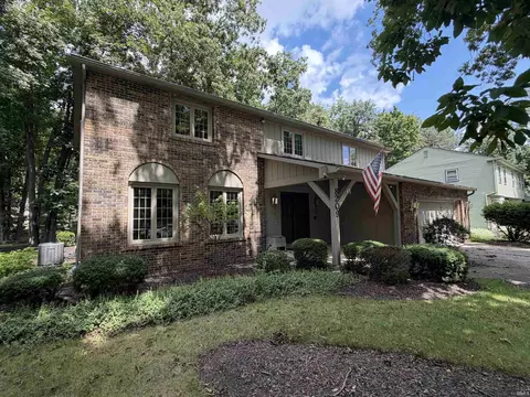 8209 Sagimore Ct, Fort Wayne, IN 46815