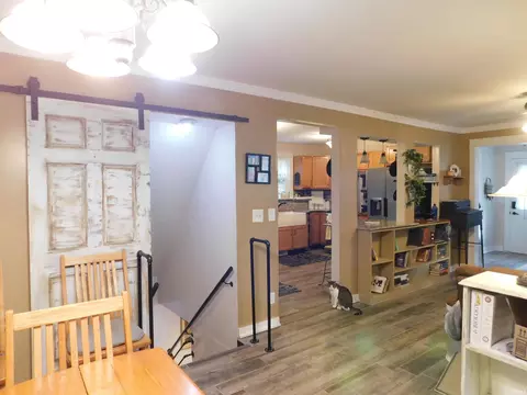 Entry Way - 4300 Jones Ln, Floyds Knobs, IN 47119 photo 3 of 3