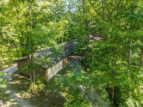13326 Hardisty Rd, Fort Wayne, IN 46845