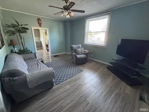 Living - 526 E Walnut St, Greentown, IN 46936 photo 1 of 2