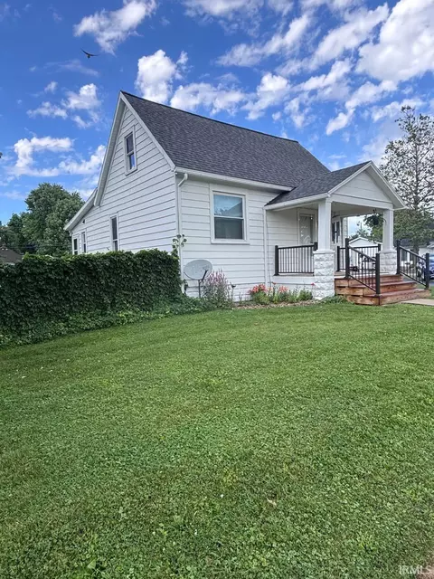 Exterior - 526 E Walnut St, Greentown, IN 46936 photo 1 of 6
