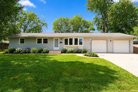 228 Twillo Run Dr, New Haven, IN 46774