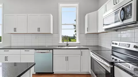Kitchen - 3017 W Yoder Rd, Yoder, IN 46798 photo 2 of 4