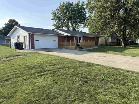 1506 N Wedgewood Dr, Alexandria, IN 46001