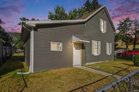 745 Allen St, South Bend, IN 46616
