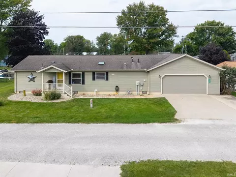 7150 S 165 E, Wolcottville, IN 46795
