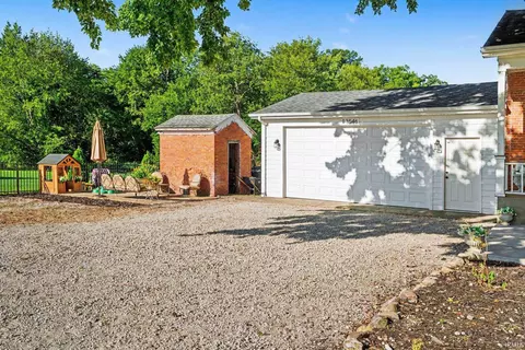 Exterior - 13546 Brick Rd, Granger, IN 46530 photo 6 of 8