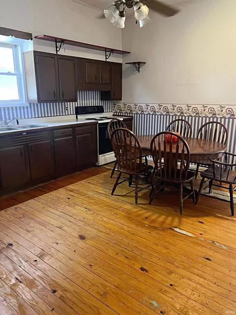 Kitchen - 740 E St NE, Linton, IN 47441 photo 1 of 2