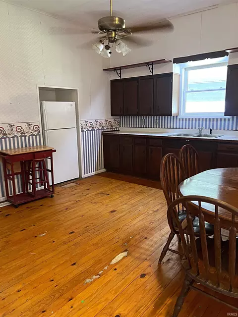Kitchen - 740 E St NE, Linton, IN 47441 photo 2 of 2