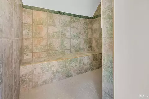 Bath - 5500 E Ariel Way, Bloomington, IN 47408 photo 8 of 10