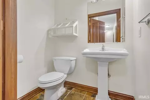 Bath - 5500 E Ariel Way, Bloomington, IN 47408 photo 1 of 10