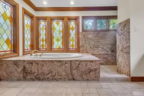 Bath - 5500 E Ariel Way, Bloomington, IN 47408 photo 2 of 10