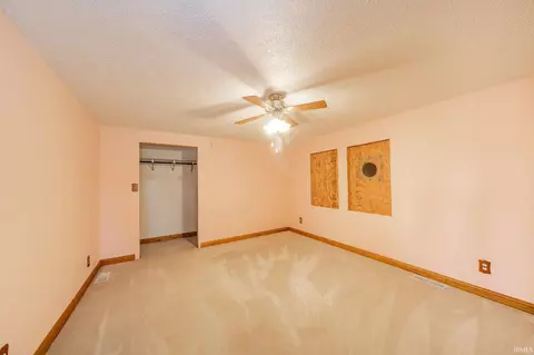 Bedroom - 313 S Walnut St, Mount Summit, IN 47361 photo 5 of 11
