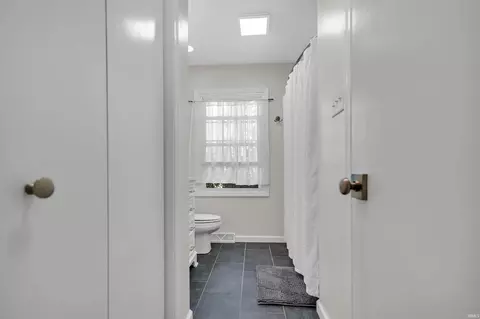 Entry Way - 4520 E Cambridge Ct, Bloomington, IN 47408 photo 6 of 7