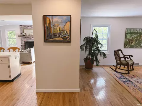 Entry Way - 4520 E Cambridge Ct, Bloomington, IN 47408 photo 4 of 7