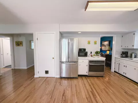Kitchen - 4520 E Cambridge Ct, Bloomington, IN 47408 photo 4 of 4