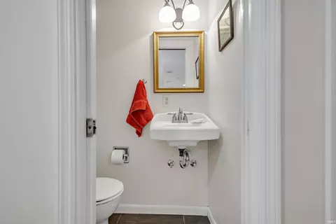 Bath - 4520 E Cambridge Ct, Bloomington, IN 47408 photo 1 of 7